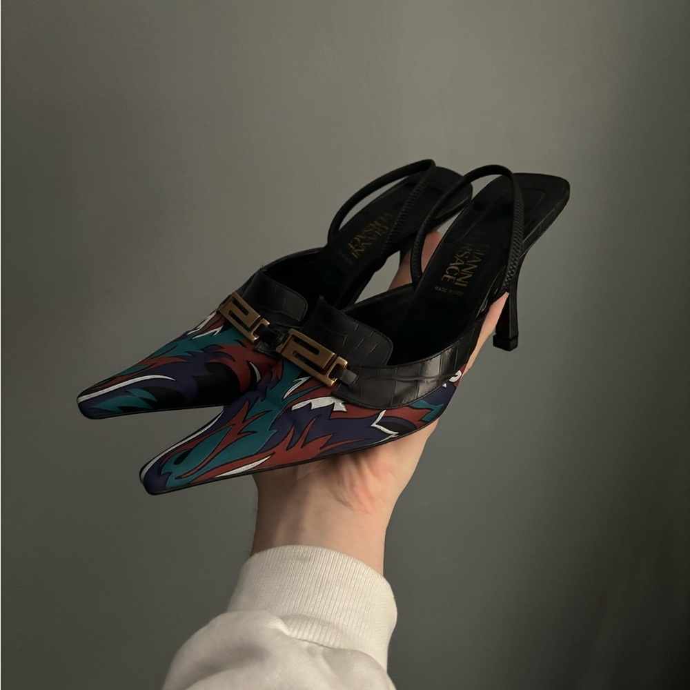 Vintage Gianni Versace Multicolor Pointed Toe Pumps Size 36.5 EU